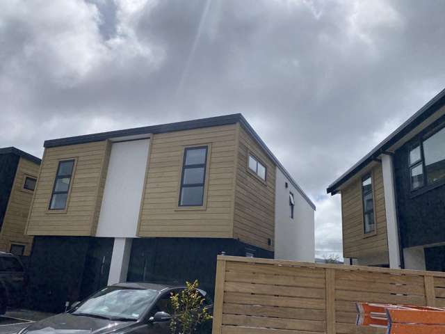 3/489 Riverside Drive 1270_3