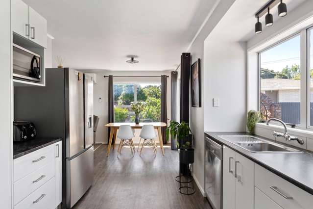 4 Anita Grove Riverdale_1