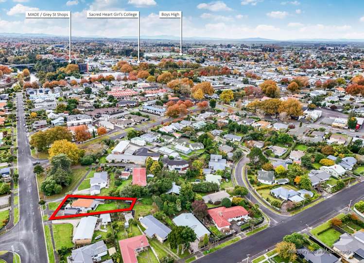 2 Albert Street Hamilton East_20