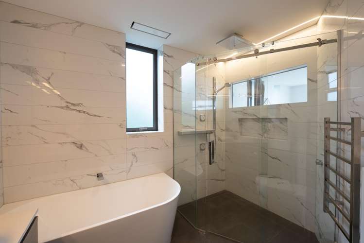 1/48A Seacliffe Avenue Belmont_11