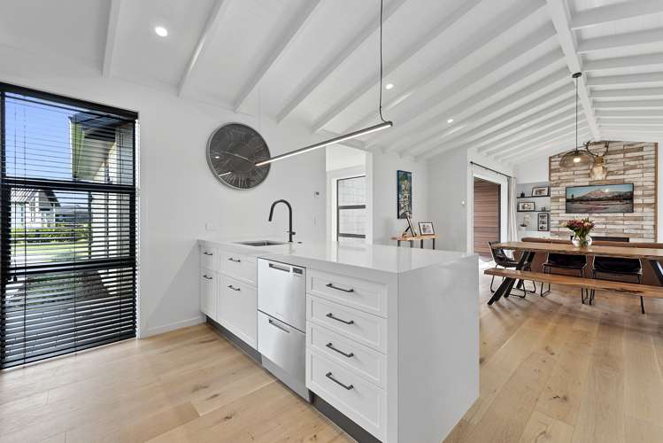 9 South Oaks Close Pukemoremore_9