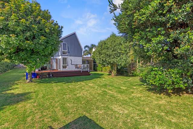 63a Eaton Crescent Matua_1