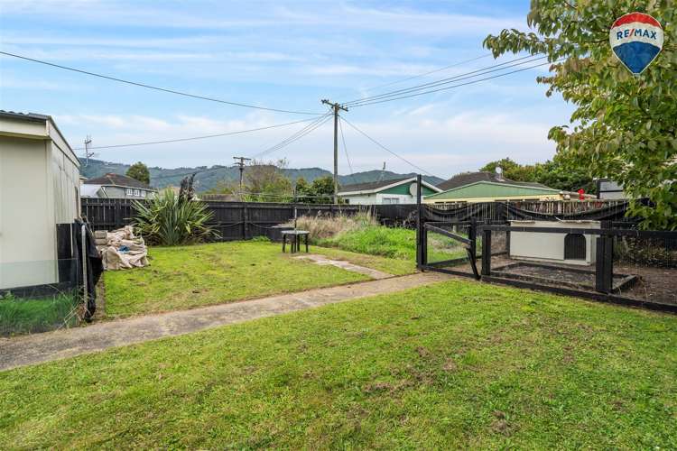 89 Hewer Crescent Naenae_18