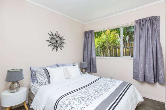 2/17 Sandiacre Way Browns Bay_4