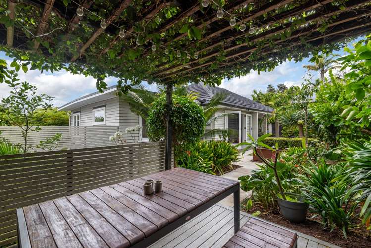 61 Hanlon Crescent Devonport_30