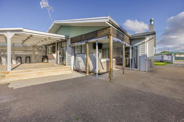 86 Wycliffe Street Onekawa_1
