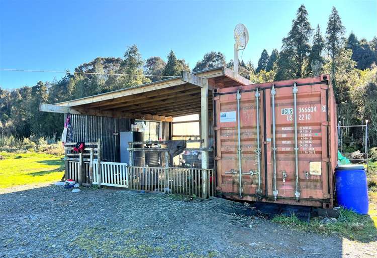 896b Old Christchurch Road Hokitika_5