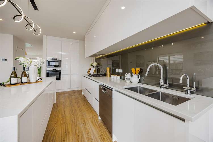 13 Paripari Street Flat Bush_6
