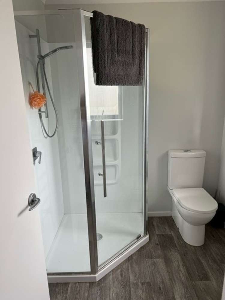 2/3 Daisy Street 1055_10