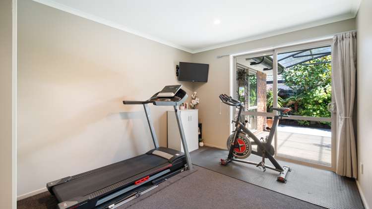 8 Hoihere Place Parklands_18