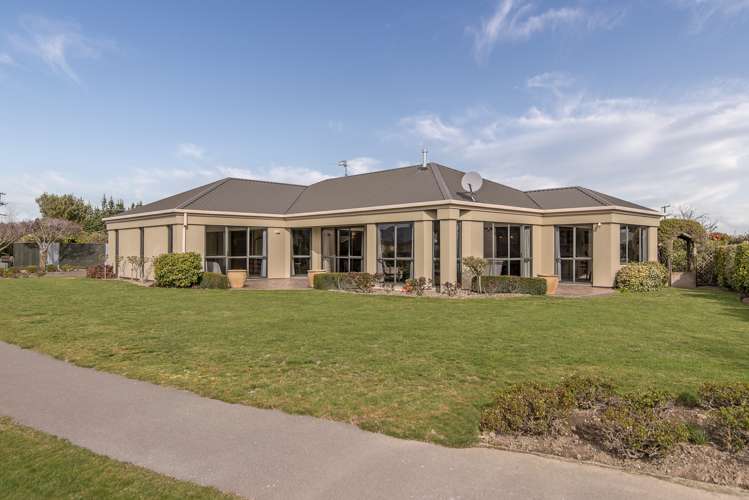 3 Devon Crescent Darfield_1