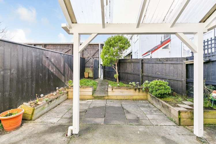 118 Akaroa Drive Maupuia_10