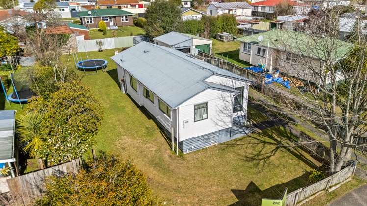 18 Harata Street Turangi_24