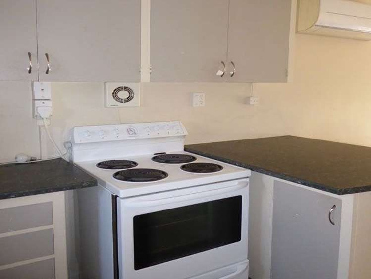 2/21 Huxley Street Sydenham_5