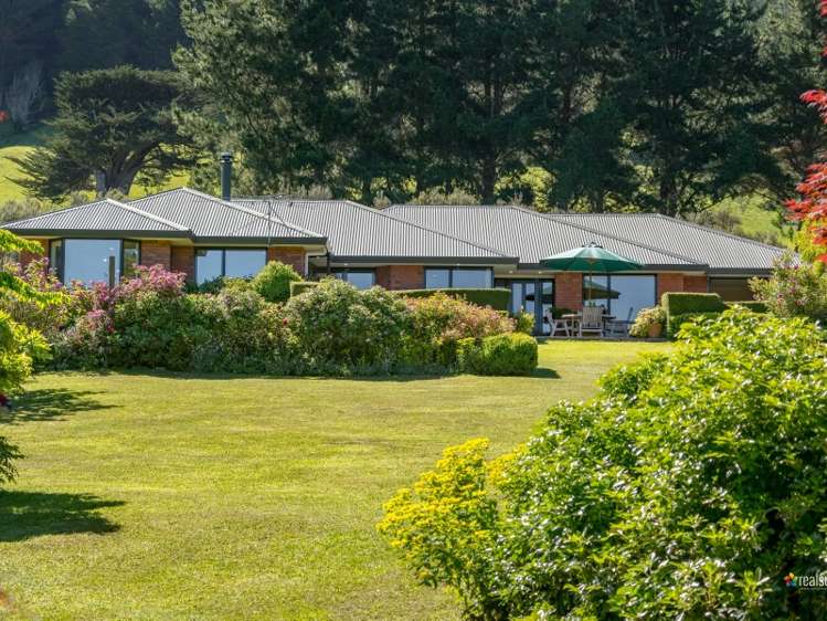 227b Whitemans Valley Road Whitemans Valley_2