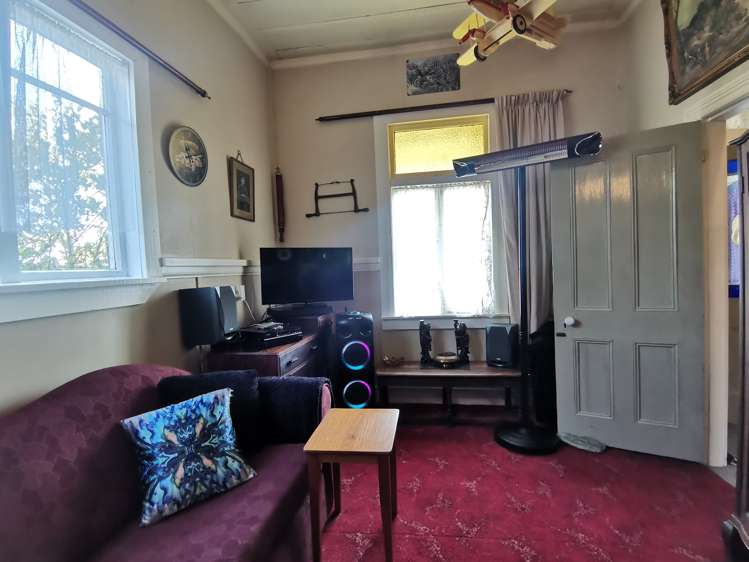 92 Bealey Street Hokitika_5