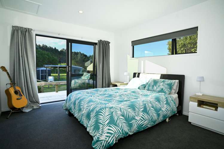 3 Kereru Place Māhia_6