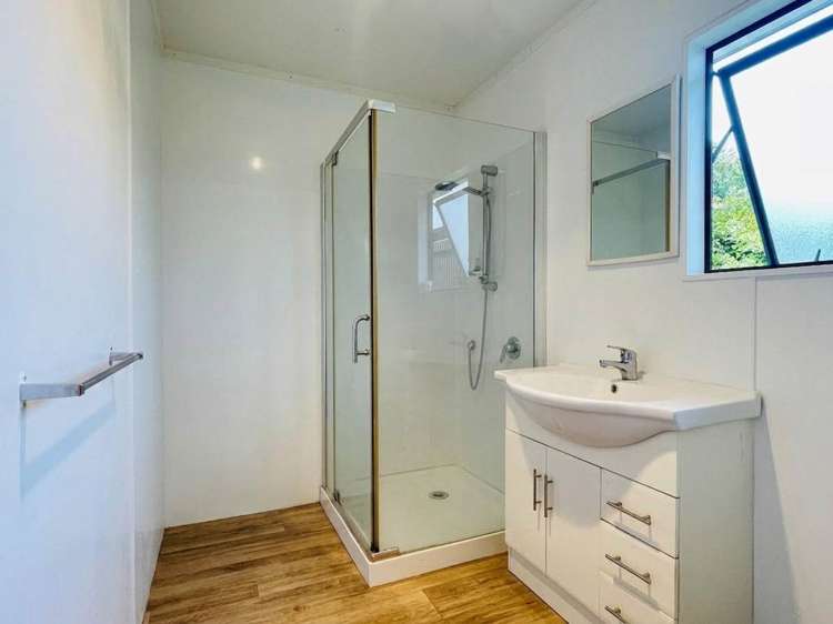 2/16 Pine Street New Lynn_8