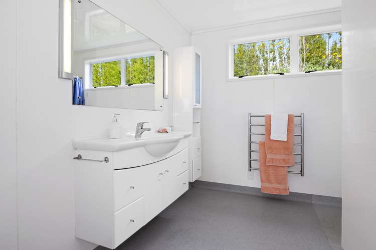 91 Awhitu Road Waiuku_10