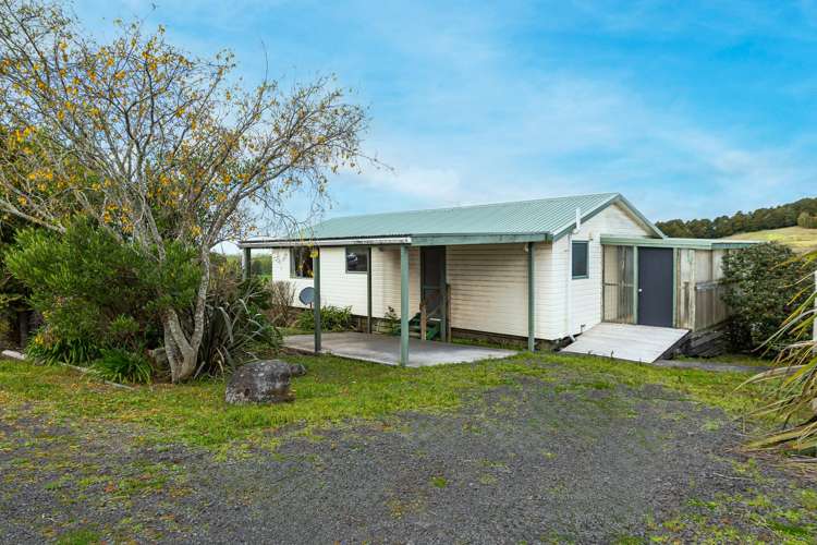 35 Huia Road_2