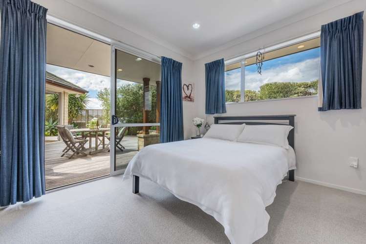 10 Araminta Place Beachlands_11