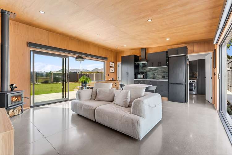 15 Lost Burn Road Lake Hawea_4