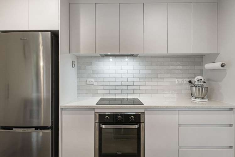 4 Bosnyak Drive Te Atatu South_1