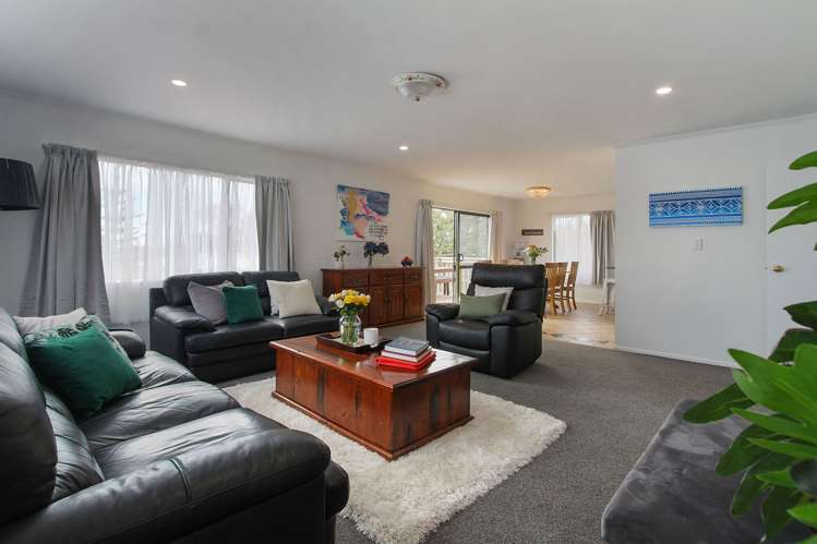 4/5 Anne Road Hillcrest_1
