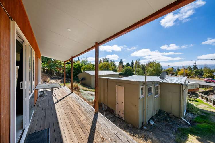 24 Sutherland Road Omarama_17