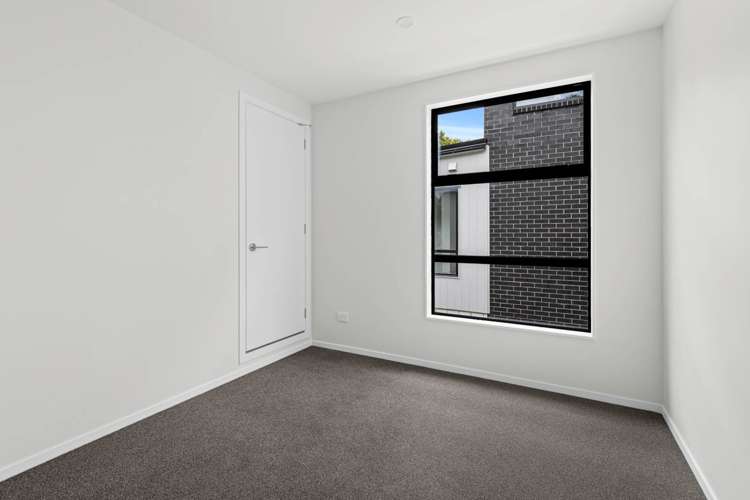 42 Tokai Place Glen Eden_5