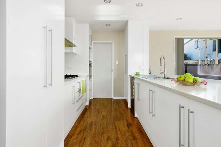 6 Beach Road Mellons Bay_15