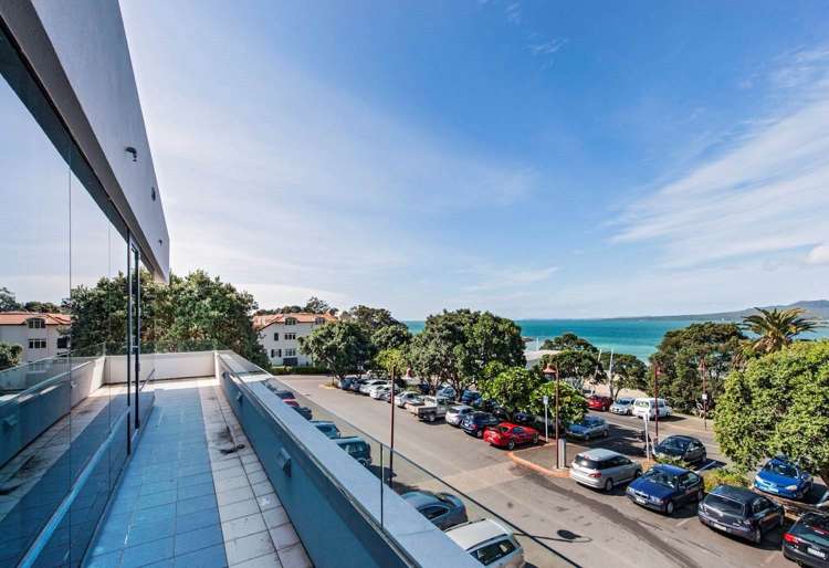 Hurstmere Road Takapuna_6