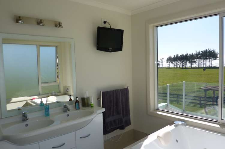 12 Elley Drive Carters Beach_12