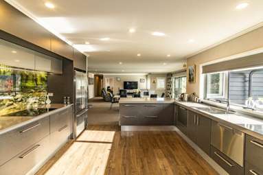 29 Golf Road_2