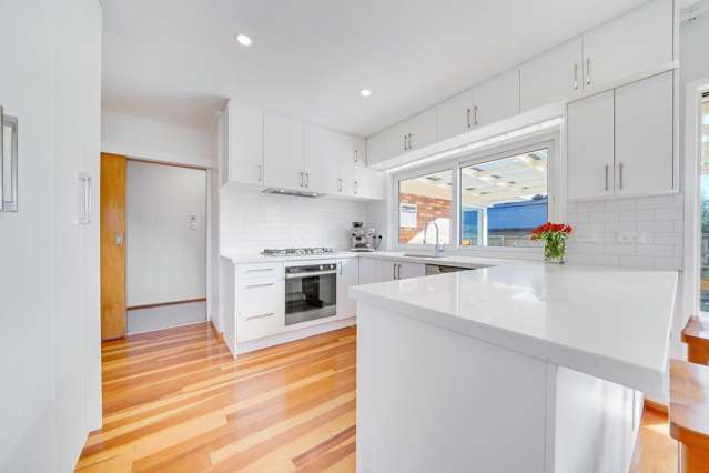 28 Sandspit Road Waiuku_1