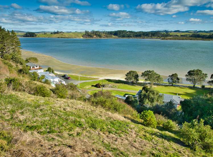 17 Dem Road Paparoa_3