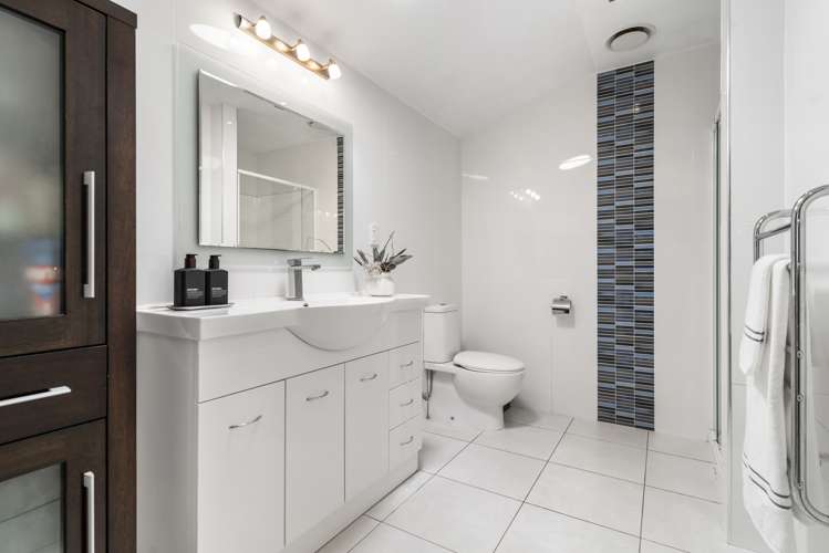 99 Landscape Road Mount Eden_18