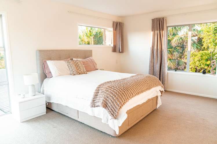 8 Roy Maloney Drive Henderson Heights_14