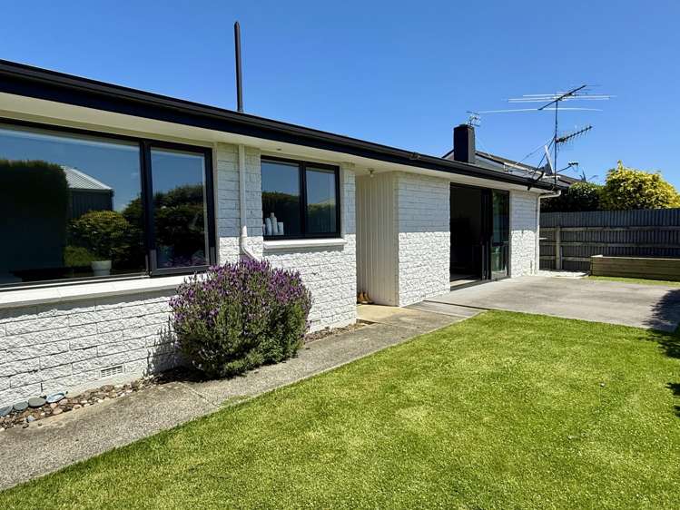 52 Newcastle Street Windsor_30