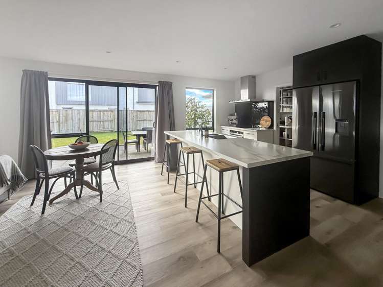 4 Poroporo Way 11213_2