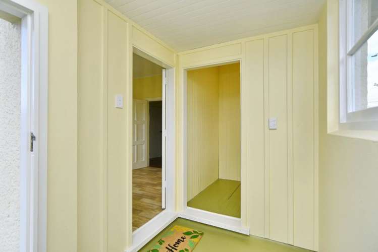 2/50 Radley Street Woolston_15