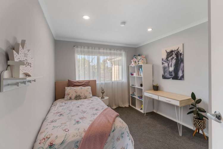 44 Ripple Grove Waiuku_10