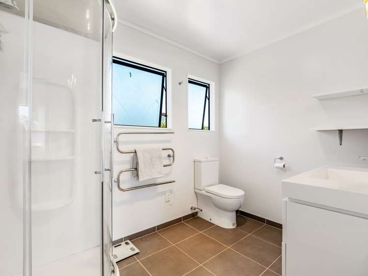 47b Meander Drive Welcome Bay_16