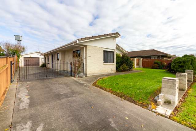 108 Amberley Avenue Highbury_1