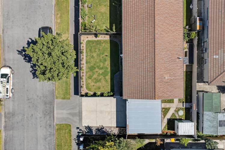 2/21 Cob Crescent Woolston_23