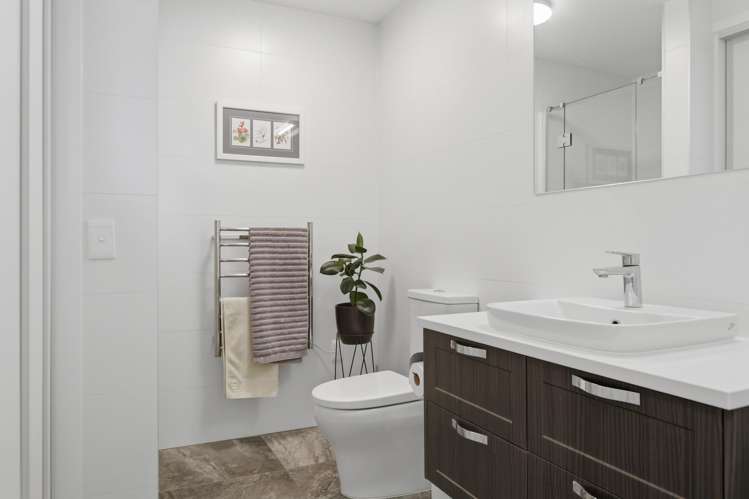 156 Landmark Terrace Orewa_19