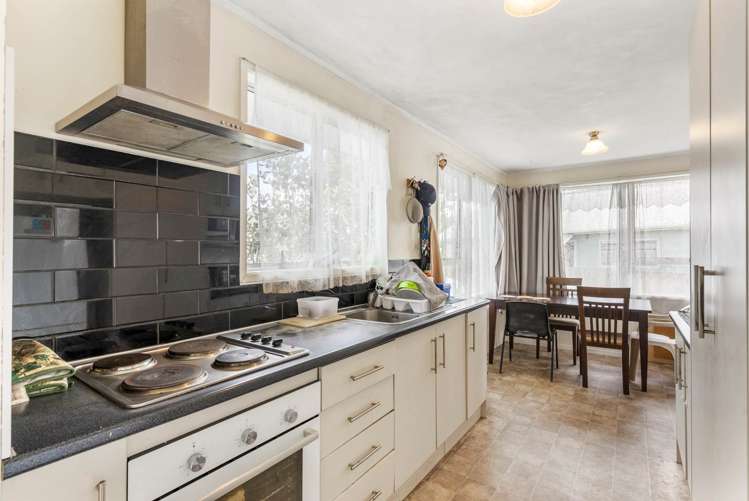 41 Frobisher Way Clendon Park_5