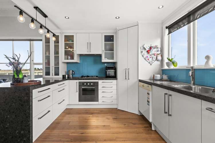 272 Te Awa Avenue_3