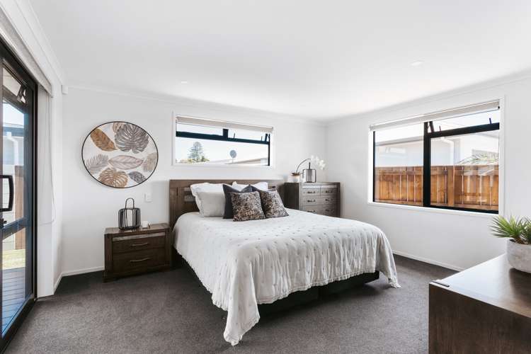 2 Kotare Drive Coastlands_7