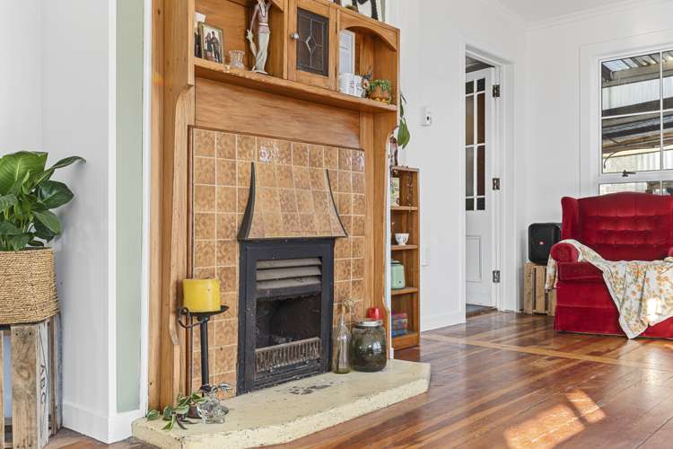 200 Tukapa Street_5